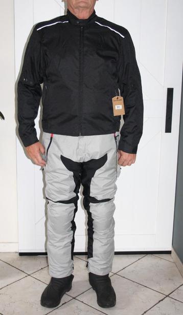 Splinternieuw motorpak 3XL beschikbaar voor biedingen