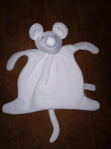 Evora witte muis knuffeldoek. beschikbaar voor biedingen
