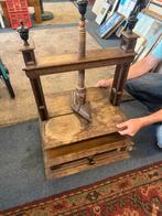 antiek linnen pers Schatkamer Arnhem, Antiek en Kunst, Curiosa en Brocante, Ophalen