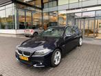 BMW 5-Serie 520D Touring M Sport High Executive 2016 Zwart, Auto's, BMW, Achterwielaandrijving, 1995 cc, Beige, Zwart
