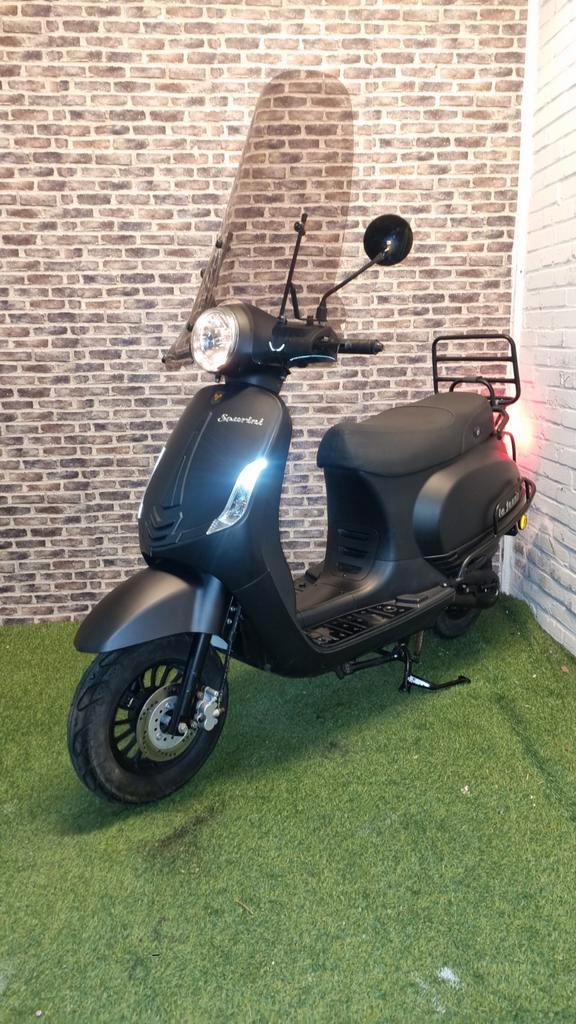 Zeer nette La Souris Sourini 2021! 1e eigenaar., Fietsen en Brommers, Scooters | Yamaha, Zo goed als nieuw, Overige modellen, Benzine