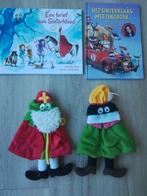 2 sinterklaasboeken en handpoppen Sint en Piet, Diversen, Sinterklaas, Ophalen of Verzenden, Zo goed als nieuw
