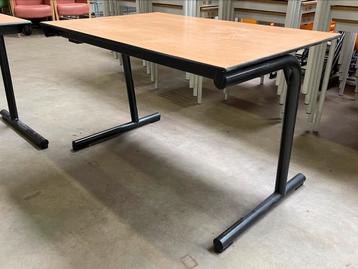 Twee Mooie Ahrend Bureau’s 120x80 cm