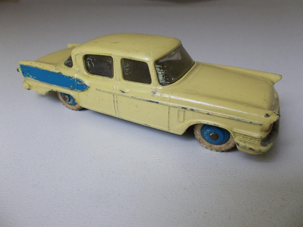 1958 Dinky Toys 179 STUDEBAKER PRESIDENT (Repainted) -D-., Ophalen of Verzenden, Gebruikt, Auto, Dinky Toys