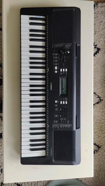 Yamaha PSR-373  beschikbaar voor biedingen