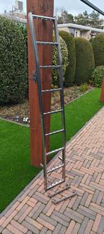 RVS bestelbus ladder van Equinox, Ophalen, Minder dan 2 meter