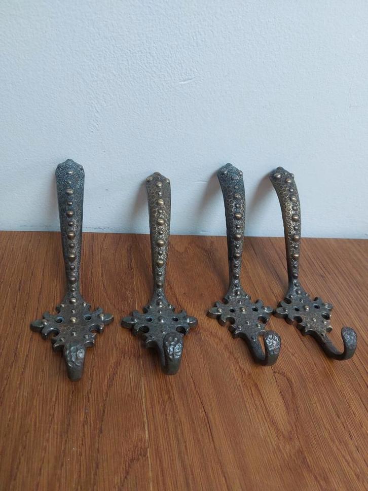 Vintage retro Wandhaken, Huis en Inrichting, Woonaccessoires | Kapstokken, Gebruikt, Wandhaken, Minder dan 100 cm, Metaal, Ophalen of Verzenden