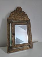 Antieke brocante koperen spiegel met borstel kastje hal gang, Antiek en Kunst, Antiek | Spiegels, Ophalen of Verzenden, Minder dan 50 cm