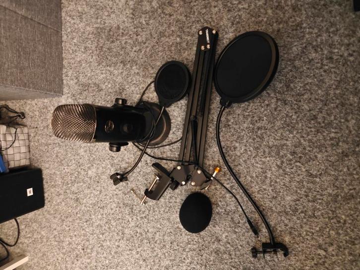 Blue Yeti USB Microfoon met Accessoires, Muziek en Instrumenten, Microfoons, Zo goed als nieuw, Studiomicrofoon, Ophalen of Verzenden