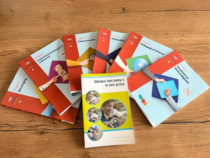 Boeken Gespecialiseerd Pedagogisch Medewerker MBO 4, Boeken, Studieboeken en Cursussen, Zo goed als nieuw, MBO, Gamma, Ophalen of Verzenden