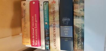 Diverse streekromans beschikbaar voor biedingen