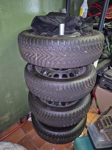 Vredestein Winterbanden 165/60 R15 - Set van 4 beschikbaar voor biedingen