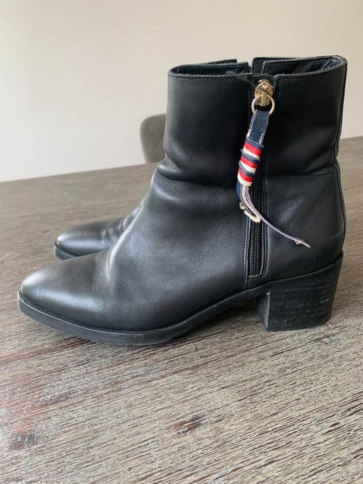 Schoenen maat 39, Kleding | Dames, Schoenen, Zo goed als nieuw, Lage of Enkellaarzen, Zwart, Ophalen of Verzenden