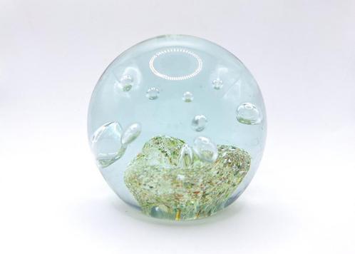Presse-papier met groene kern, Antiek en Kunst, Antiek | Glas en Kristal, Verzenden