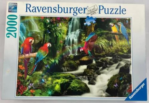 Ravensburger puzzel 2000 st. bonte papegaaien in de jungle, Hobby en Vrije tijd, Denksport en Puzzels, Zo goed als nieuw, Meer dan 1500 stukjes