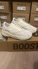 Yeezy 700 Analog 36 2/3 37 1/3 38 42, Kleding | Heren, Schoenen, Ophalen of Verzenden, Nieuw