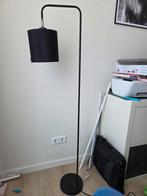 Vloerlamp zwart, Huis en Inrichting, Lampen | Vloerlampen, Ophalen, Zo goed als nieuw