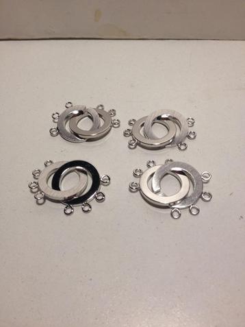 29 nieuwe slotjes voor kettingen beschikbaar voor biedingen