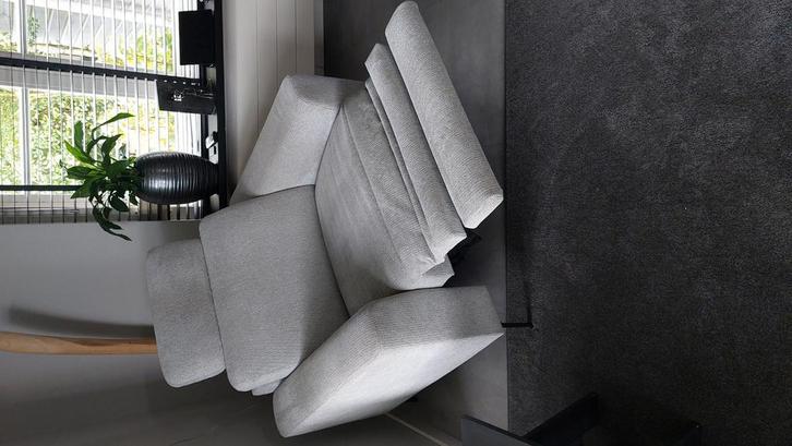 Elektrische Moscato relaxstoel  NU IN PRIJS VERLAAGD !!!, Huis en Inrichting, Fauteuils, Zo goed als nieuw, Stof, 50 tot 75 cm