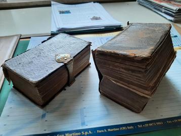 2 Antieke Bijbeltjes: 1759 & 1832 beschikbaar voor biedingen