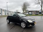 Opel Tigra TwinTop 1.4-16V Cosmo Automaat 90 PK. (bj 2006), Auto's, Opel, Gebruikt, 4 cilinders, Cabriolet, Zwart