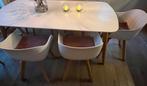 4x Scandinavische design eetkamerstoelen, Huis en Inrichting, Gebruikt, Ophalen of Verzenden, Overige vormen, Vier personen