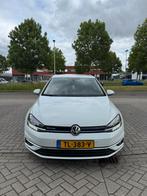 Volkswagen Golf 7.5 1.5 TSI 130pk 5D Bluemotion NL-auto, Auto's, Volkswagen, 65 €/maand, 1498 cc, 4 cilinders, Wit