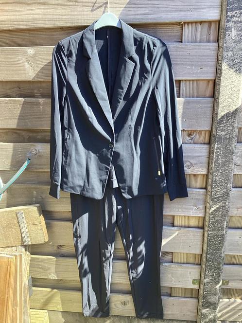 Broek en jasje Anna van toor, Kleding | Dames, Jasjes, Kostuums en Pakken, Zo goed als nieuw, Kostuum of Pak, Maat 42/44 (L), Blauw