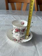 1x Royal Albert kopjes met schotel, Ophalen of Verzenden