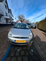 Ford Fiësta 1.4 16V 5DR 2003 Grijs, Auto's, Voorwielaandrijving, Stof, 40 €/maand, Zwart