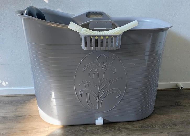 Bath Bucket mini bad / zit bad grijs., Huis en Inrichting, Badkamer | Badkamermeubels, Zo goed als nieuw, Minder dan 100 cm, 50 tot 100 cm