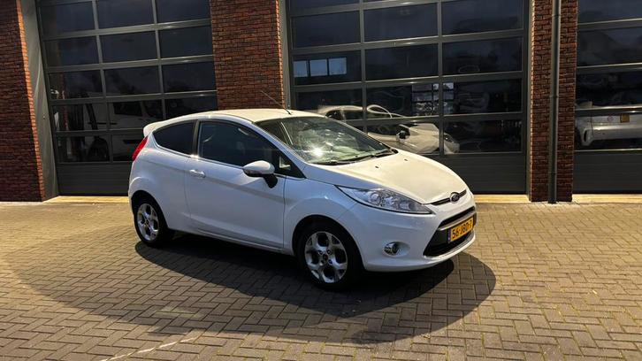 Ford Fiësta 1.25 60KW 3DR 2009 Wit, Auto's, Ford, Particulier, Fiësta, ABS, Airbags, Airconditioning, Bluetooth, Boordcomputer
