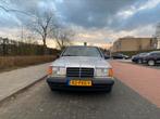 W124 230e automaat 1986, Auto's, Mercedes-Benz, Te koop, Zilver of Grijs, Benzine, 230 cc