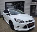 Ford Focus Wagon 1.6 EcoBoost Titanium *ST-PAKKET*, Gebruikt, 4 cilinders, 150 pk, Handgeschakeld
