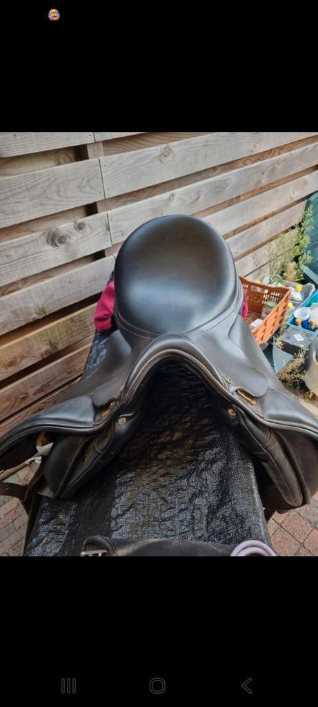 JC dressuurzadel 17,5 inch Boommaat medium, Dieren en Toebehoren, Paarden en Pony's | Zadels, Gebruikt, Dressuur, Ophalen of Verzenden
