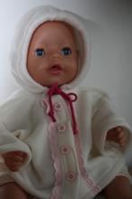 poppenkleertjes 43 cm  jasje, Ophalen of Verzenden, Nieuw, Babypop