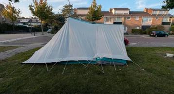 Ruime 4-persoons tent - Gebruikt beschikbaar voor biedingen