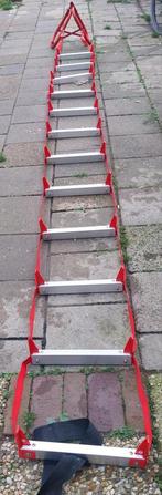 Brandladder - Opvouwbaar, Doe-het-zelf en Verbouw, Ophalen of Verzenden, Zo goed als nieuw, Ladder, Opvouwbaar of Inschuifbaar