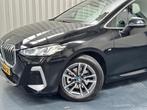 BMW 2-serie Active Tourer 220i M-Pakket, Auto's, BMW, Gebruikt, Euro 6, Zwart, Bedrijf