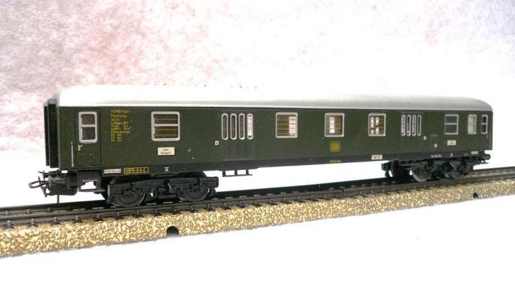 Märklin 4026 bagagerijtuig deutsche bundesbahn. blik., Hobby en Vrije tijd, Modeltreinen | H0, Gebruikt, Wagon, Wisselstroom, Märklin