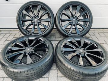 19 Inch Originele Tesla Model 3 Velgen 235/40/19 5x114.3 !!! beschikbaar voor biedingen