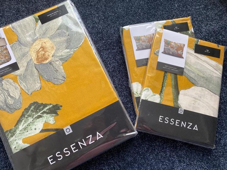 Essenza Dekbedovertrek 200/200, Huis en Inrichting, Slaapkamer | Beddengoed, Nieuw, Dekbedovertrek, Tweepersoons, Geel, Ophalen of Verzenden