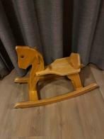 Houten hobbelpaard, Ophalen, Gebruikt