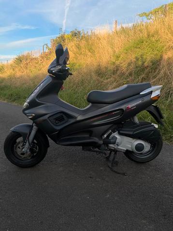 Gilera Runner Vxr 200cc Sp Pro 4 Takt Topstaat NL Kenteken beschikbaar voor biedingen