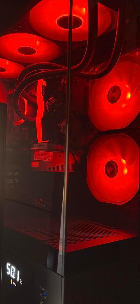 Gaming pc RTX 5070 high end ruilen, Computers en Software, Desktop Pc's, Zo goed als nieuw, 4 Ghz of meer, SSD, 64 GB of meer