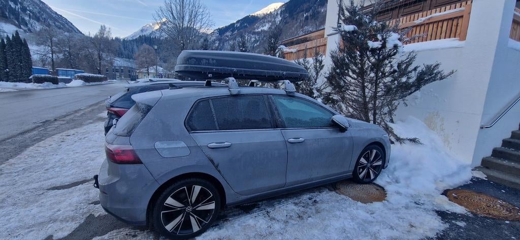 Te huur dakkoffer + dakdragers VW Golf 8, Auto diversen, Dakkoffers, Ophalen