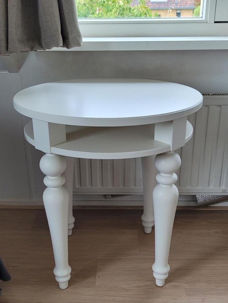 Wit houten tafeltje Vintage Ikea 60 rond, Huis en Inrichting, Tafels | Bijzettafels, Zo goed als nieuw, Rond, 60 cm of meer, 55 tot 75 cm