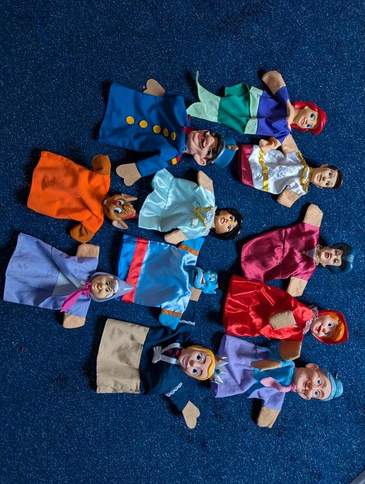 11x poppenkast poppen Disney figuren - Sint of Kerst kado, Kinderen en Baby's, Speelgoed | Poppen, Zo goed als nieuw, Overige typen