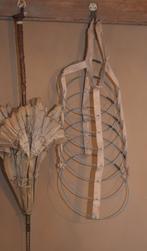 Oude Crinoline ."Uit Aletta's Tijd", Antiek en Kunst, Ophalen of Verzenden