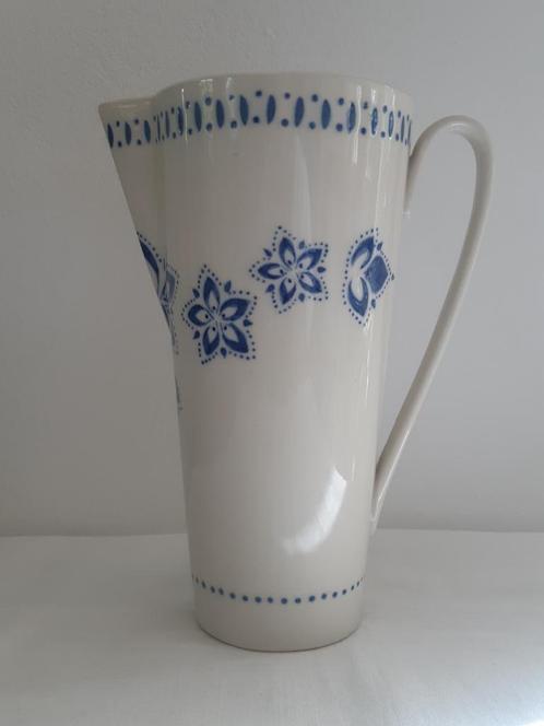 HEMA-servies: delftsblauwe porseleine schenkkan, Huis en Inrichting, Keuken | Servies, Zo goed als nieuw, Overige typen, Overige stijlen